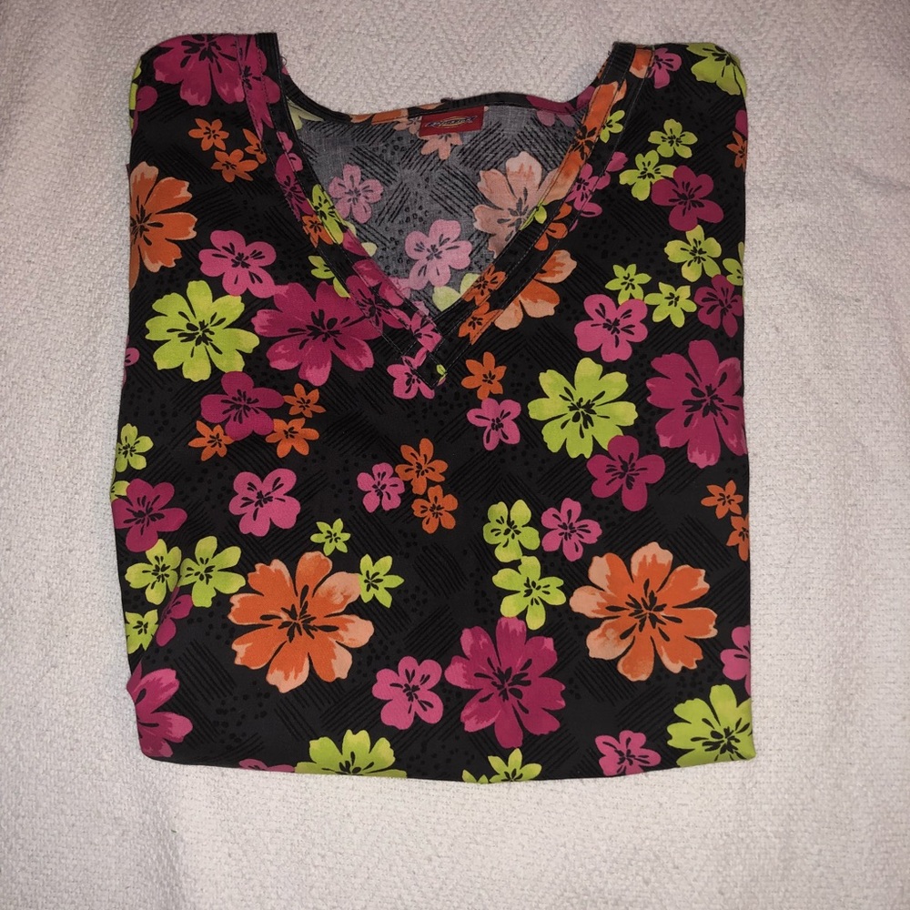 Dickies Scrub Top